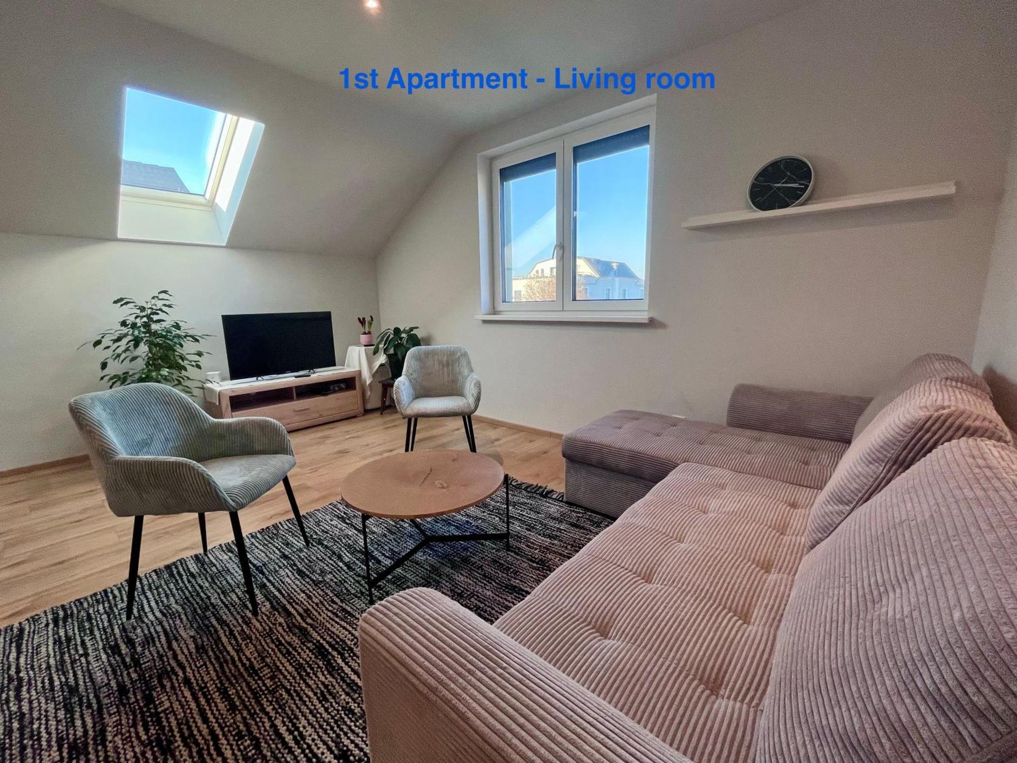 Cozy Apartment Near Vienna Airport Schwechat Exteriör bild