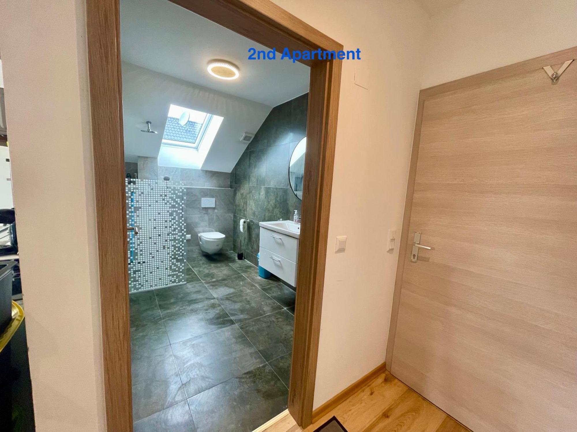 Cozy Apartment Near Vienna Airport Schwechat Exteriör bild